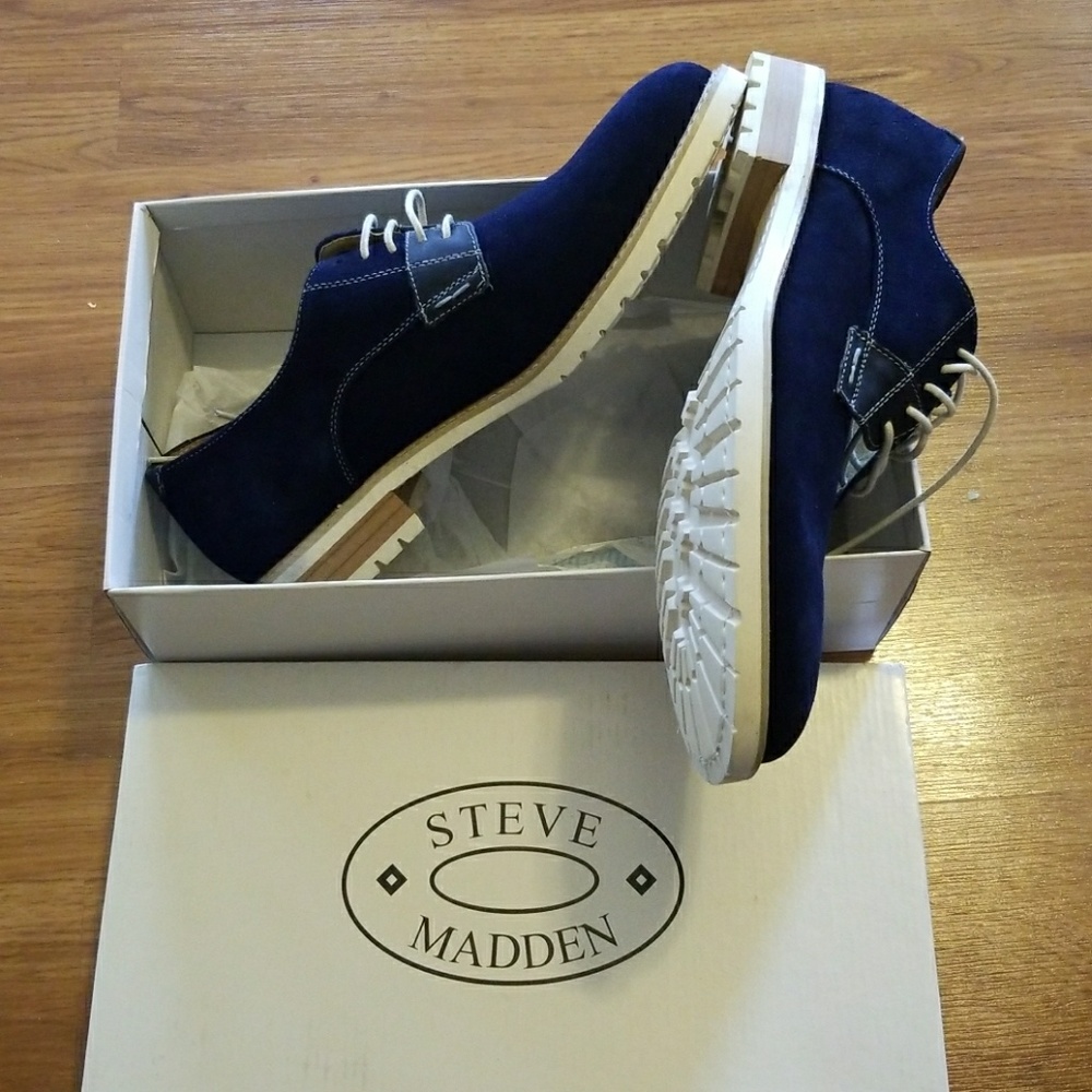 Shoes - Picture 2 of 2